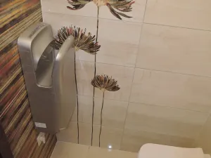 Pronájem bytu 3+kk, Praha - Vysočany, Kabešova, 82 m2
