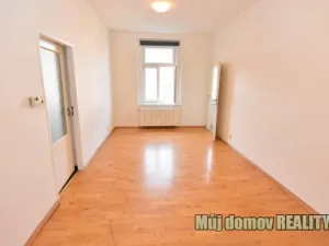 Pronájem bytu 1+kk, Praha - Vysočany, Freyova, 24 m2