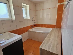 Pronájem rodinného domu, Velká Polom, Osvoboditelů, 300 m2
