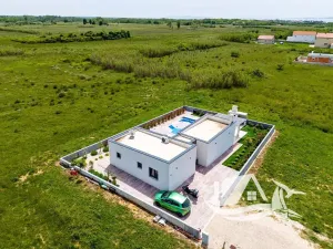 Prodej vily, Privlaka, Chorvatsko, 92 m2