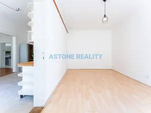 Prodej bytu 3+1, Praha - Vinohrady, Čáslavská, 85 m2