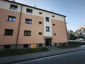 Pronájem bytu 2+1, Chvaletice, Československé armády, 54 m2