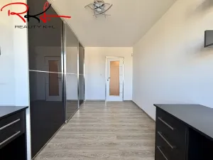 Prodej bytu 4+kk, Praha - Černý Most, Generála Janouška, 100 m2