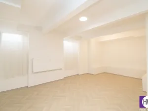 Pronájem bytu 2+kk, Praha, Dvorecké náměstí, 62 m2