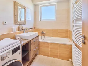 Prodej bytu 3+kk, Hradec Králové - Třebeš, Ve Stromovce, 75 m2