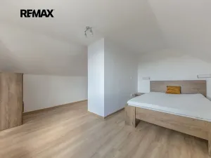 Pronájem bytu 4+kk, Ovčáry, 110 m2