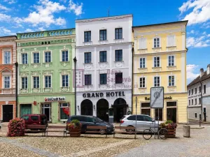 Pronájem bytu 1+kk, Jindřichův Hradec - Jindřichův Hradec I, nám. Míru, 16 m2
