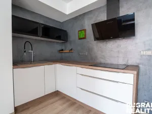 Prodej bytu 2+kk, Praha - Sedlec, Kamýcká, 57 m2
