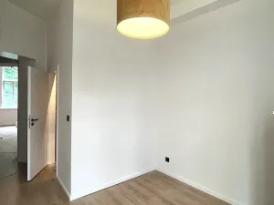 Pronájem bytu 2+kk, Karlovy Vary, Moravská, 36 m2
