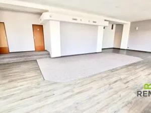 Pronájem obchodního prostoru, Kunovice, náměstí Svobody, 170 m2
