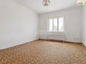 Prodej bytu 3+1, Říčany, Olivova, 92 m2