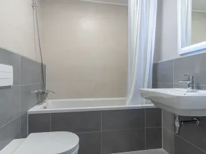 Pronájem bytu 2+kk, Praha - Karlín, Nekvasilova, 67 m2