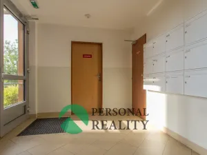 Prodej bytu 1+kk, Praha - Stodůlky, Na Výrovně, 37 m2