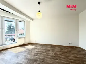 Pronájem bytu 2+1, Praha, U štěpu, 54 m2
