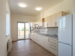 Prodej bytu 2+kk, Hevlín, 73 m2