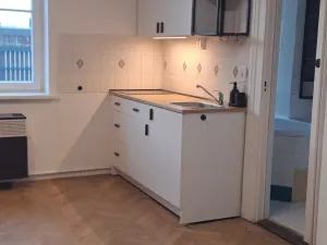 Pronájem bytu 1+kk, Praha - Holešovice, Tovární, 31 m2