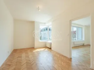 Pronájem bytu 3+1, Praha - Podolí, Na Klaudiánce, 74 m2