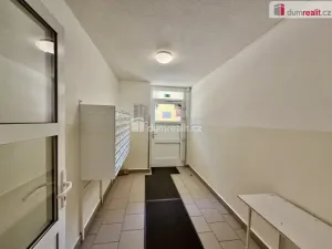 Pronájem bytu 3+1, Ústí nad Labem - Krásné Březno, Neštěmická, 73 m2