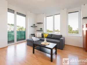 Pronájem bytu 3+kk, Mělník, Za Stadionem, 70 m2