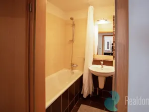 Pronájem bytu 3+kk, Praha, Srbínská, 75 m2