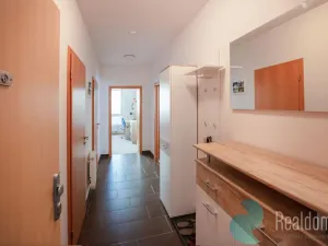 Pronájem bytu 3+kk, Praha, Srbínská, 75 m2