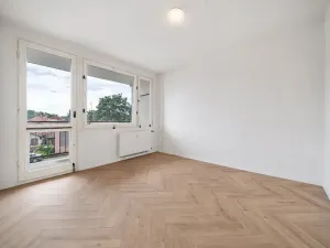 Prodej bytu 3+1, Rokycany, K Řece, 70 m2