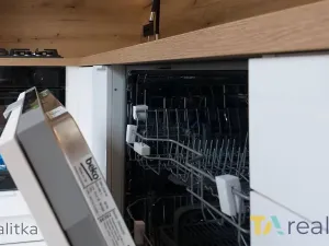 Prodej bytu 2+1, Karviná, Bratr. Veverkových, 56 m2