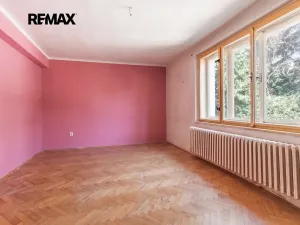 Prodej vícegeneračního domu, Praha - Pitkovice, Žampiónová, 200 m2