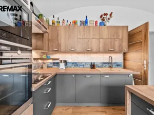 Prodej rodinného domu, Mišovice, 250 m2