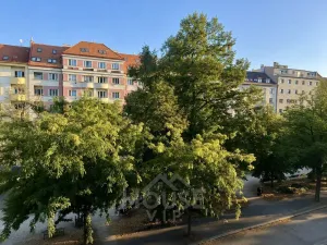 Prodej bytu 2+kk, Praha - Libeň, náměstí Dr. Václava Holého, 48 m2