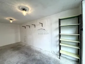 Pronájem garáže, Říčany, Vančurova, 20 m2