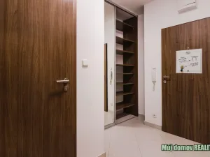 Pronájem bytu 2+kk, Praha - Střížkov, Zakšínská, 52 m2