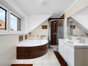 Prodej vícegeneračního domu, Ostopovice, U Kaple, 192 m2
