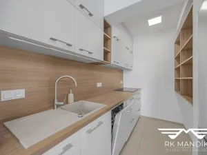 Pronájem bytu 2+kk, Praha - Košíře, Hillebrantova, 55 m2