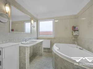 Prodej rodinného domu, Nová Ves, 212 m2