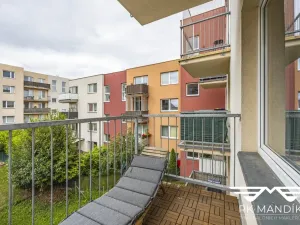 Pronájem bytu 1+kk, Praha - Černý Most, Truhlářova, 33 m2