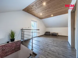 Prodej rodinného domu, Komárov, Sokolovická, 200 m2