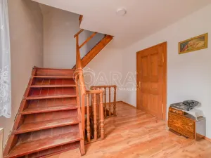 Prodej rodinného domu, Podhradí, 306 m2