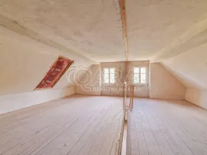 Prodej rodinného domu, Podhradí, 306 m2