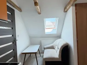 Pronájem bytu 2+1, Kochánky, 40 m2