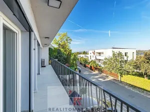 Pronájem kanceláře, Praha - Komořany, Pod lesem, 770 m2