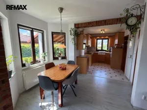 Prodej rodinného domu, Častolovice, Široká, 190 m2