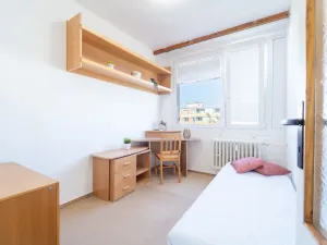 Pronájem bytu 3+1, Praha - Prosek, Veltruská, 61 m2