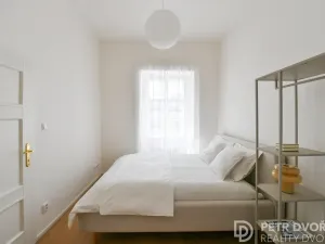 Prodej bytu 1+1, Praha - Smíchov, U Pernikářky, 27 m2