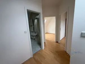 Pronájem bytu 3+1, Praha - Břevnov, Šlikova, 86 m2