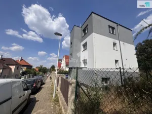 Pronájem bytu 2+kk, Praha - Modřany, Větrovcova, 50 m2