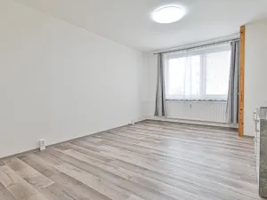Pronájem bytu 1+kk, Kuřim, Na Loučkách, 30 m2