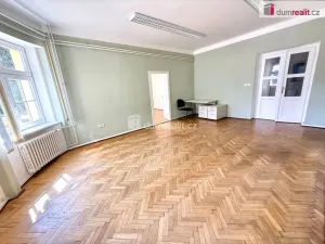 Pronájem kanceláře, Veltrusy, Palackého, 63 m2