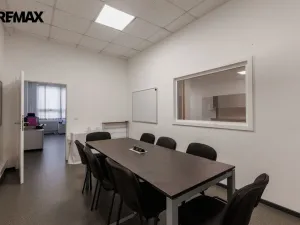 Pronájem výrobních prostor, Chodová Planá, Kyjovská, 2489 m2