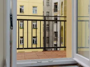 Pronájem bytu 2+kk, Praha - Holešovice, Šimáčkova, 74 m2
